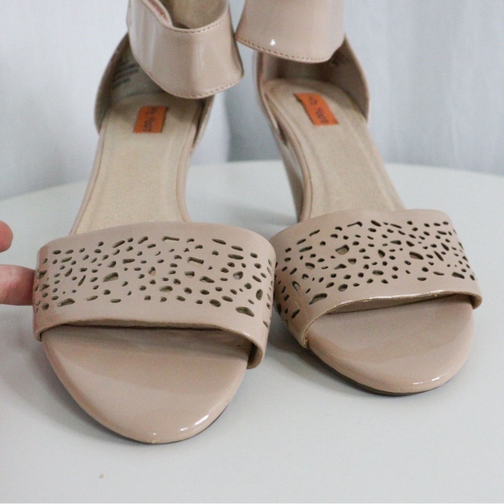 MIZ MOOZ Wynn Nude Faux Patent Leather Sandals - Picture 9 of 16
